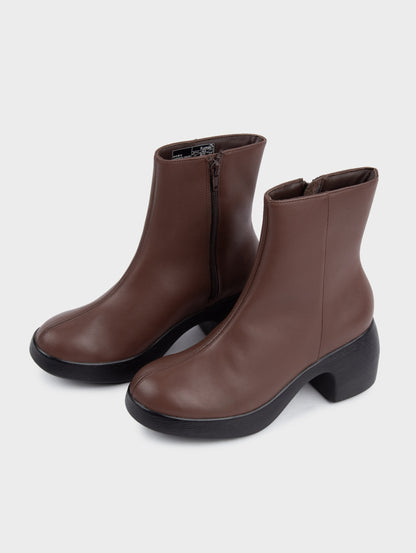 Boots Lửng Cao Gót KUMOO DARA Lugsole Nâu