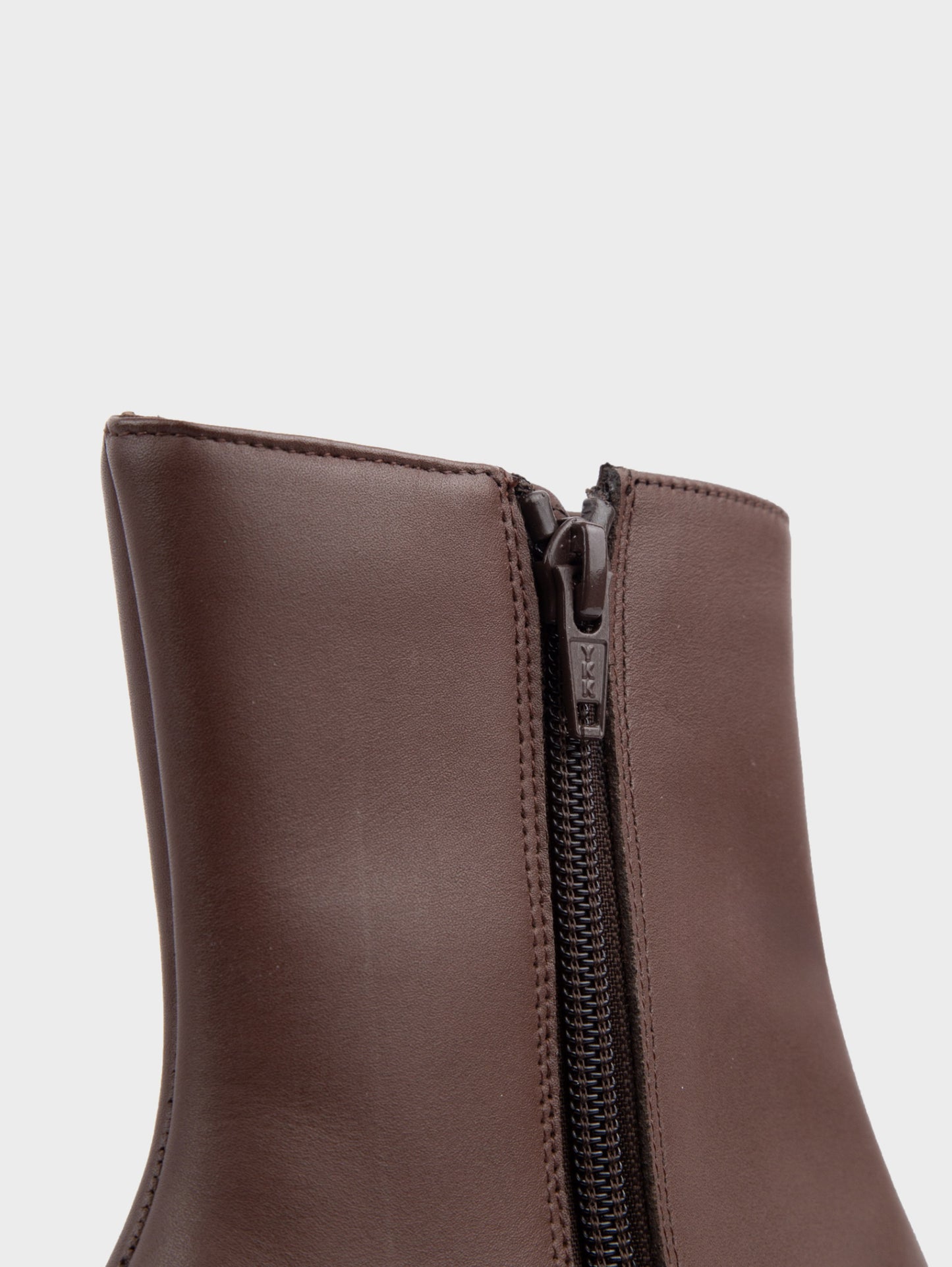 Boots Lửng Cao Gót KUMOO DARA Lugsole Nâu