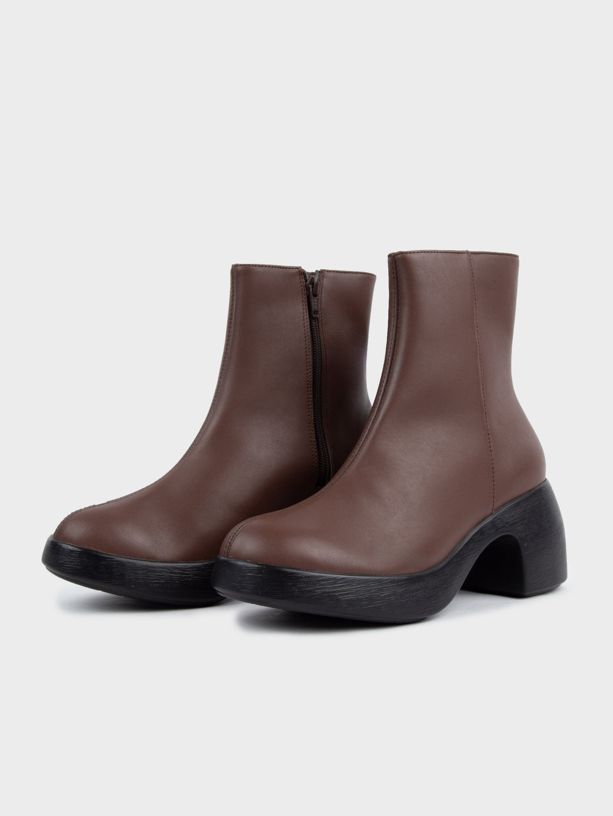 Kumoo Leather và trải nghiệm mua sắm giày da nữ