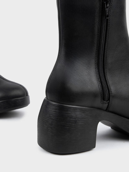 Boots Lửng Cao Gót KUMOO DARA Lugsole Đen