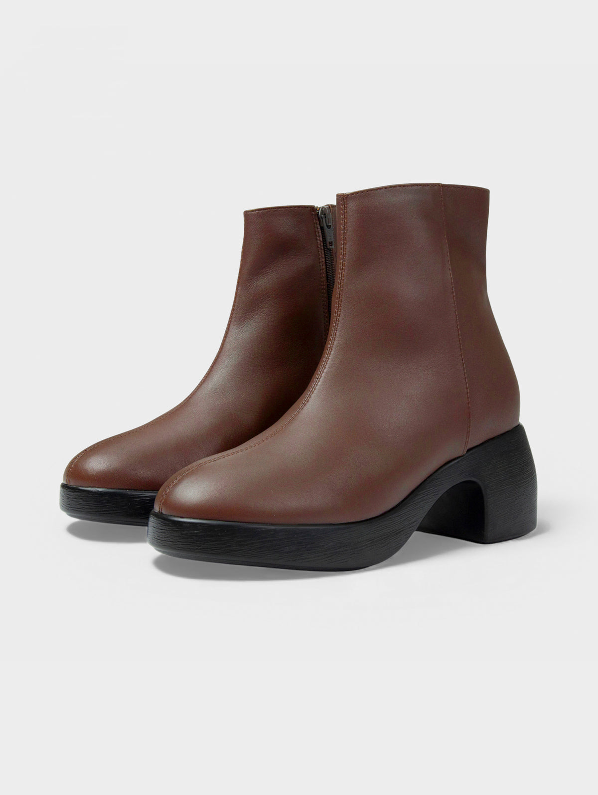 Boots Lửng Cao Gót KUMOO DARA Lugsole Nâu