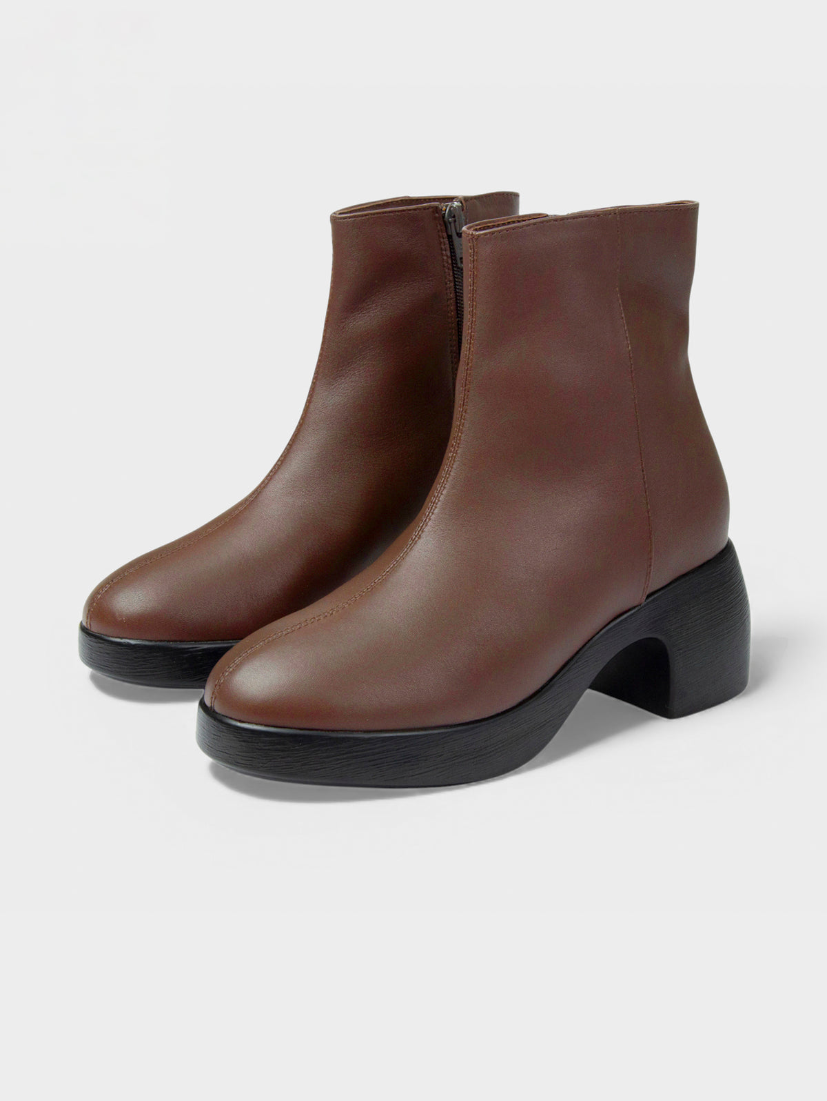 Boots Lửng Cao Gót KUMOO DARA Lugsole Nâu