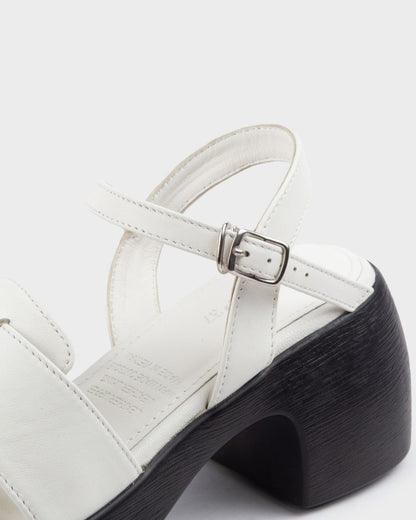 Anisa Fisherman Sandal