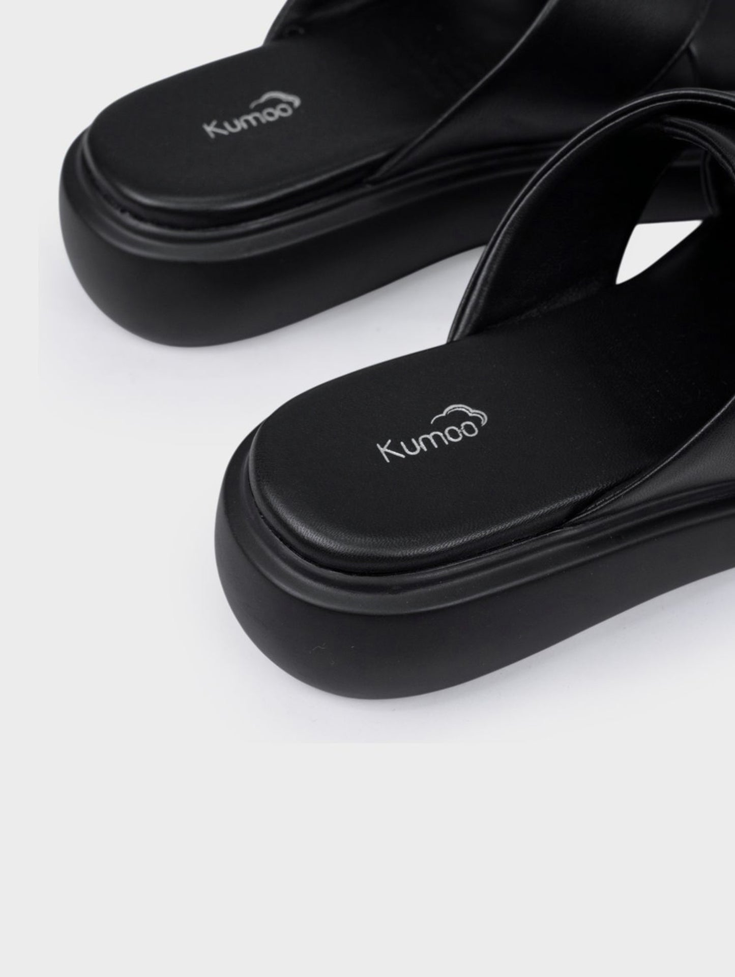 Sandals Kumoo Cross strap Đen
