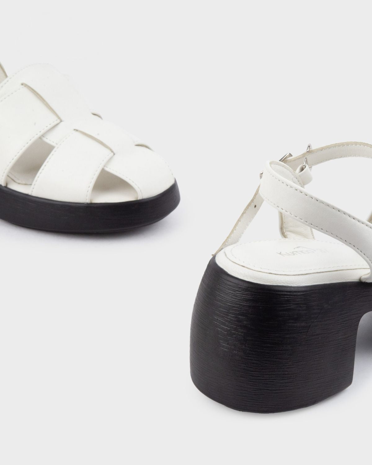 Anisa Fisherman Sandal