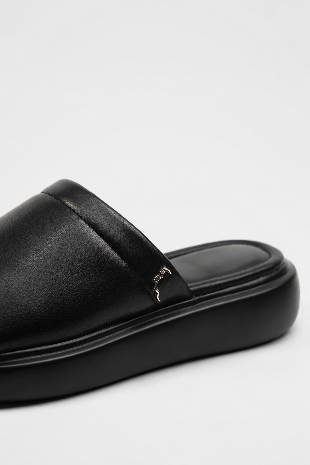 Sandals Kumoo STRAP Đen