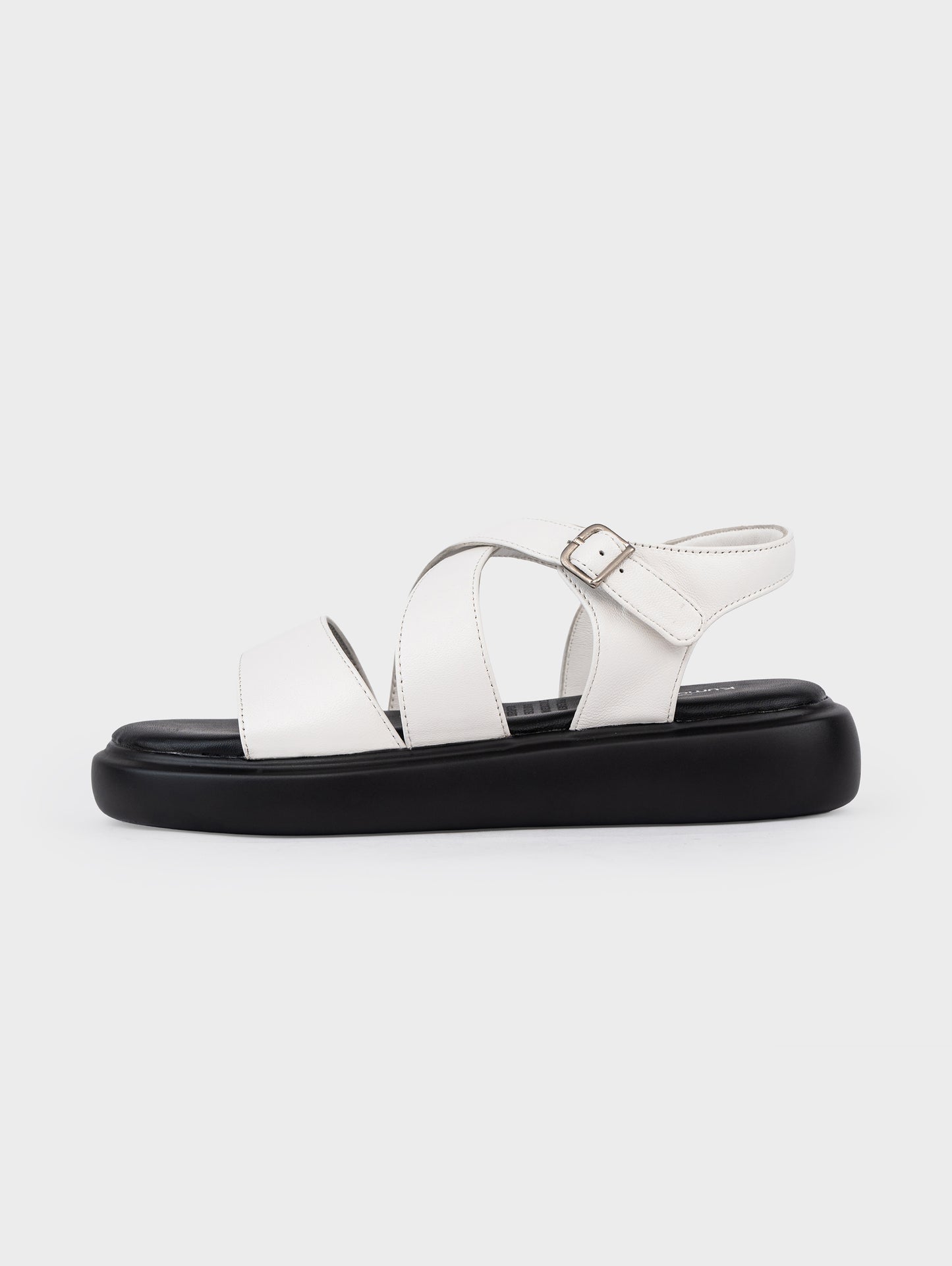 Sandals Kumoo Steven Trắng