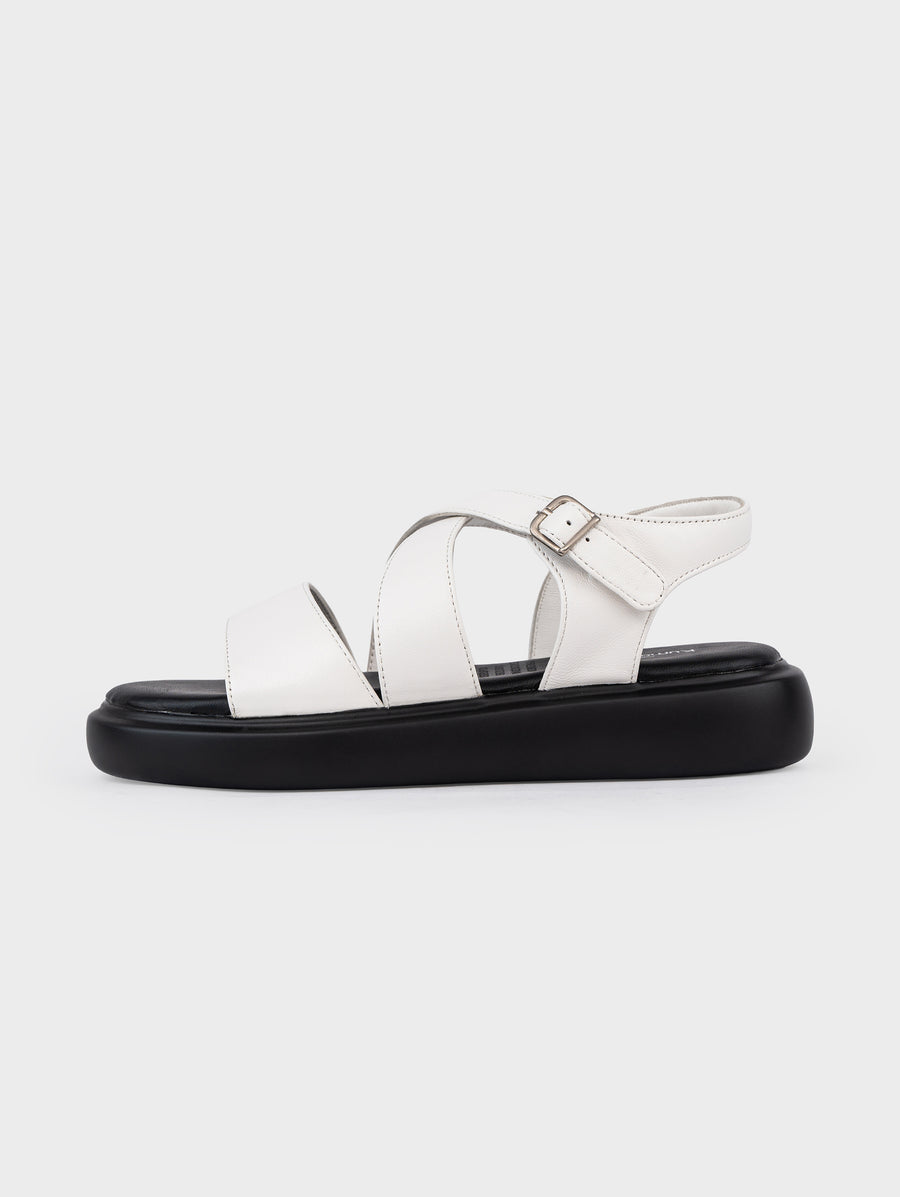 Sandals Kumoo Steven Trắng