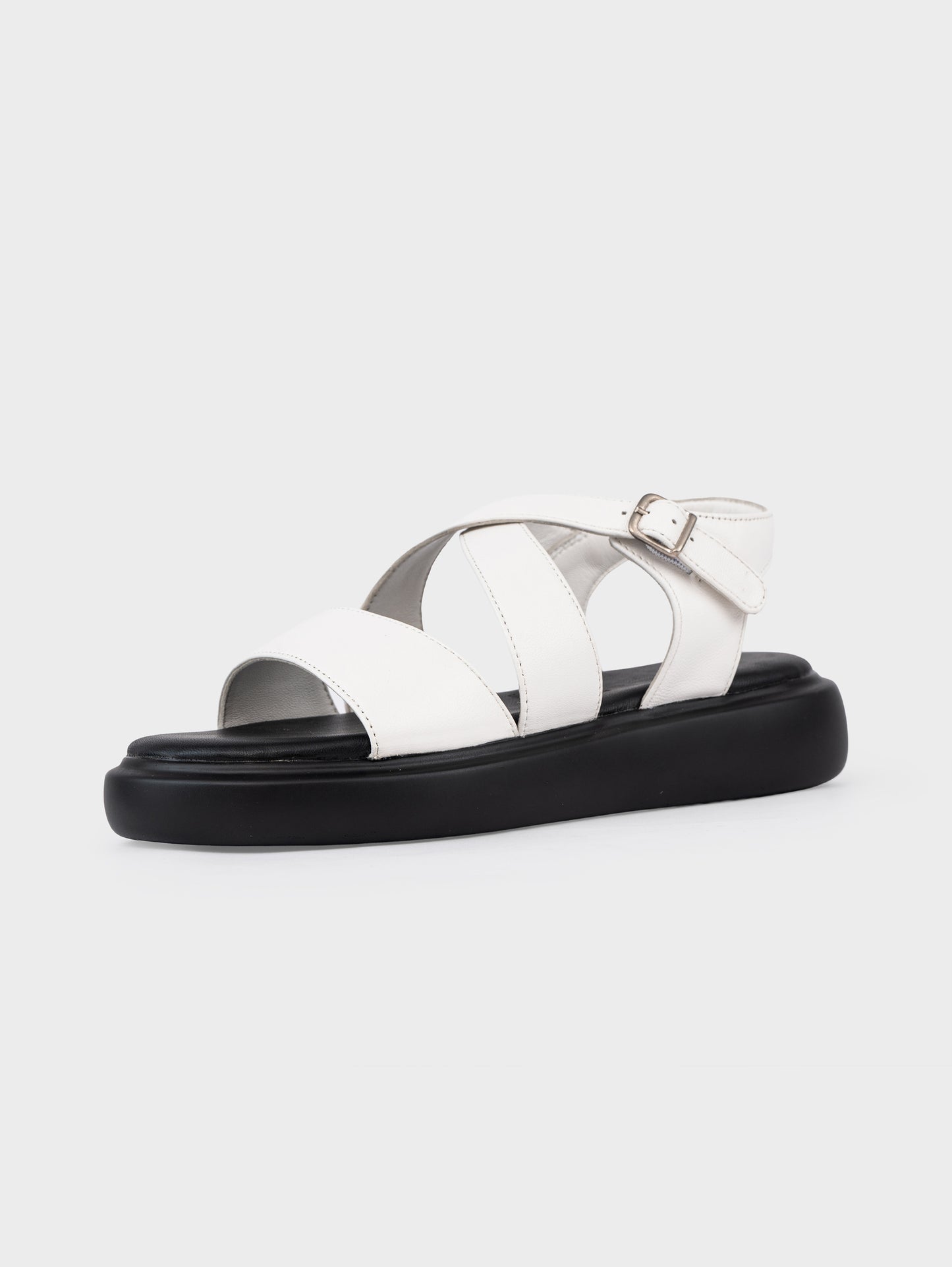 Sandals Kumoo Steven Trắng