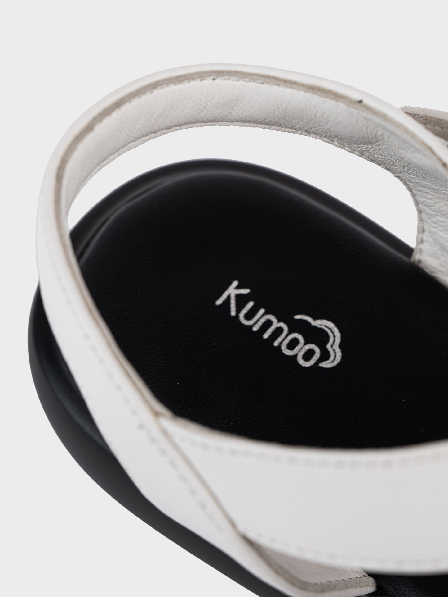 Sandals Kumoo Steven Trắng