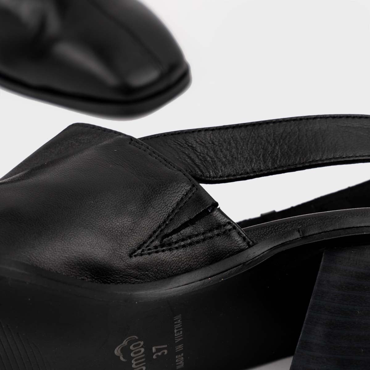 Giày Cao Gót - Laure Retro Heels (Đen) Mã GCG-KUMO-008