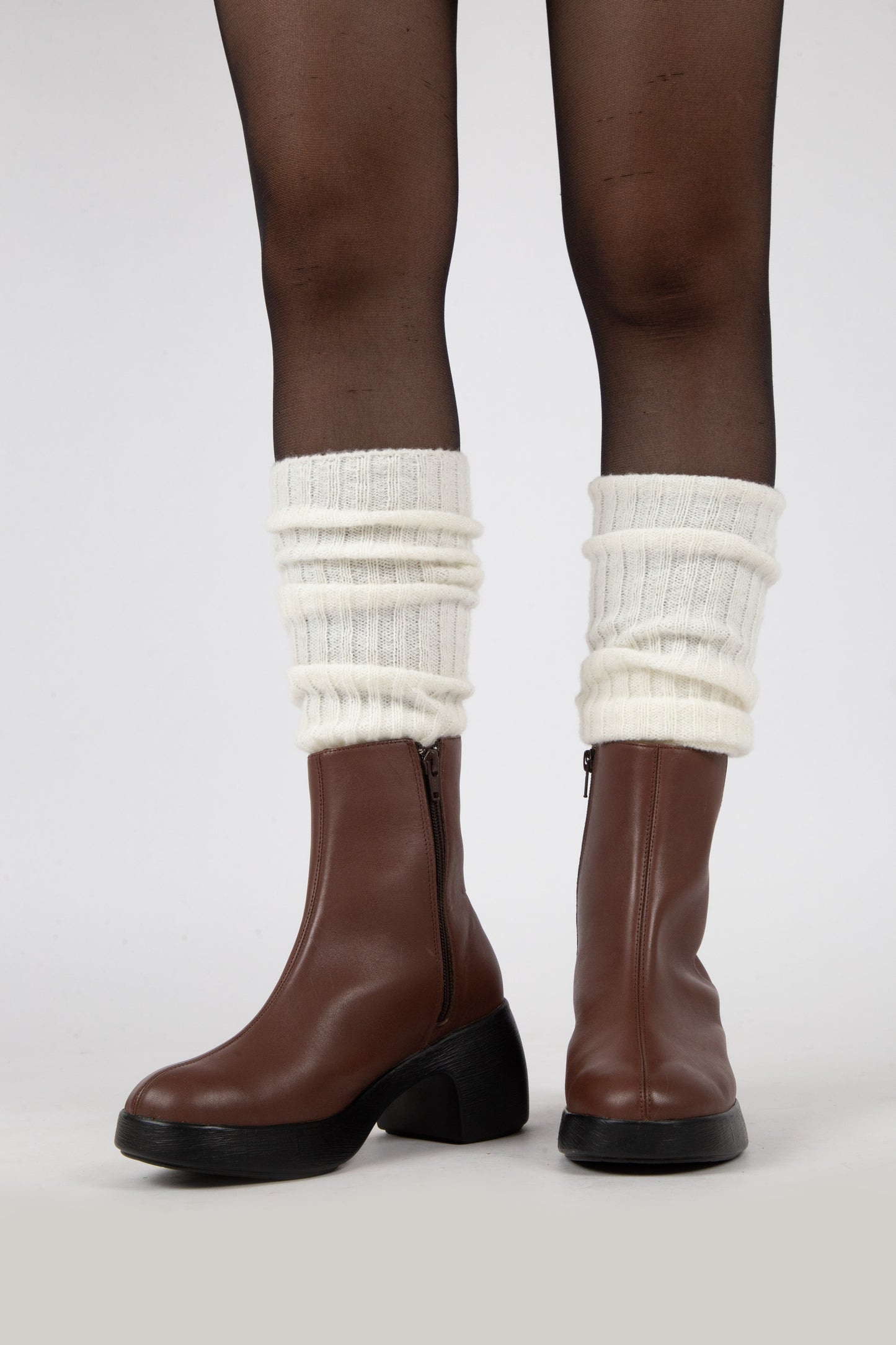 Boots Lửng Cao Gót KUMOO DARA Lugsole Nâu