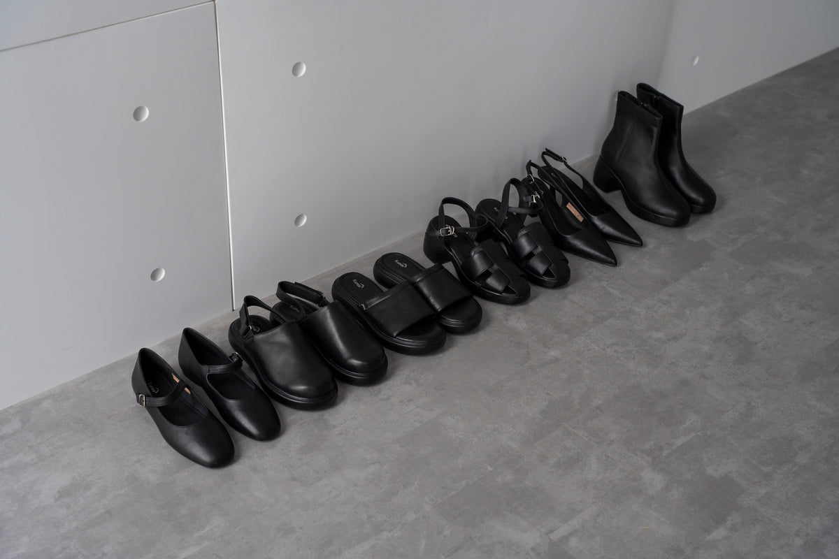Kiểm tra sản phẩm giày da nữ Kumoo Leather khi nhận hàng