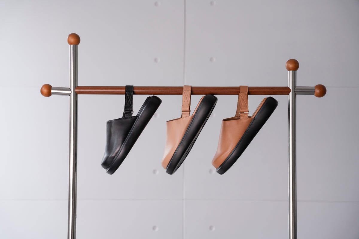 Khách hàng lựa chọn giày da nữ Kumoo Leather