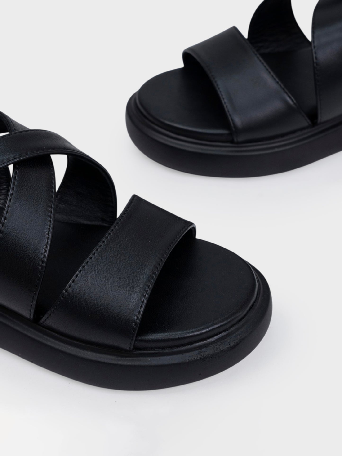 Sandals Kumoo Steven Đen